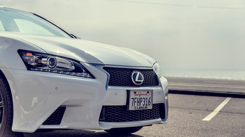 Illustration for article titled How Does A Brand New Lexus Compare To A Used One With 900,000 Miles?